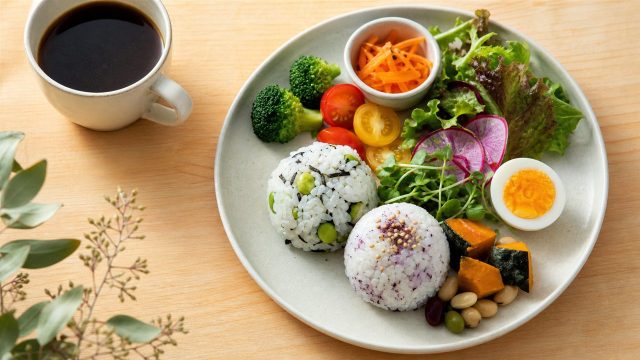 忙しい朝でも時短でおいしい！簡単ヘルシー朝ごはん